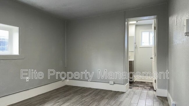 Building Photo - 1611 San Juan St