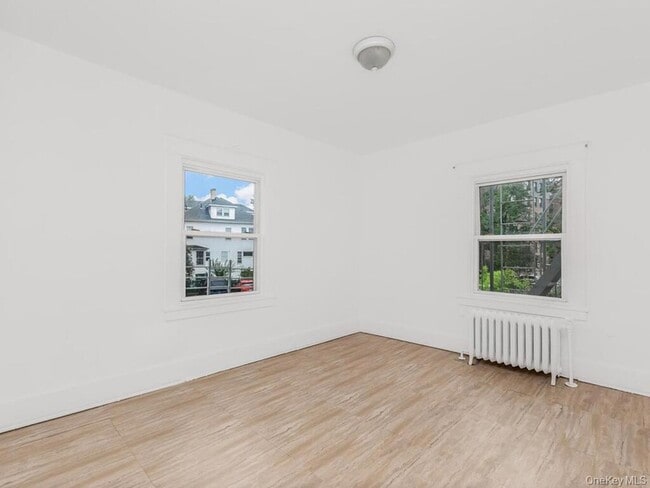 Building Photo - 45 Bayley Ave