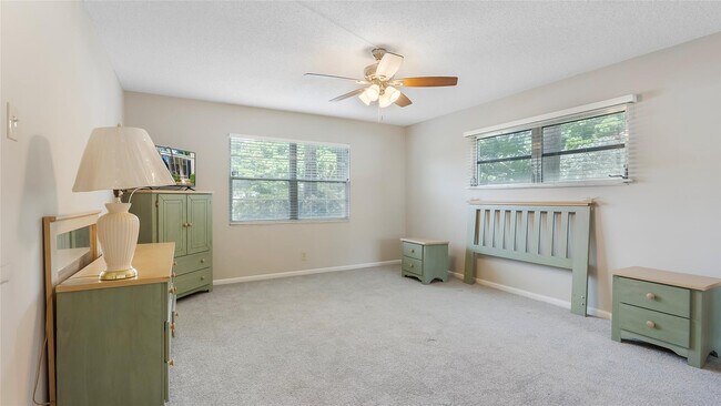 Building Photo - 2201 Lucaya Bend