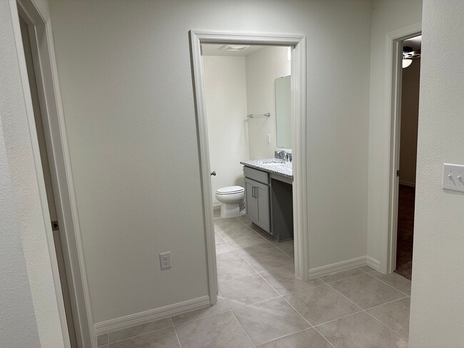 Building Photo - NEW CONSTRUCTION!!! Luxurious Brand-New, E...