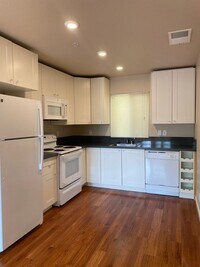 Building Photo - 1 Bedroom HOME  in Downtown Davis
