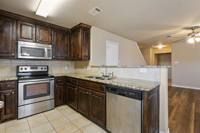 Building Photo - 517 Jack Harris St