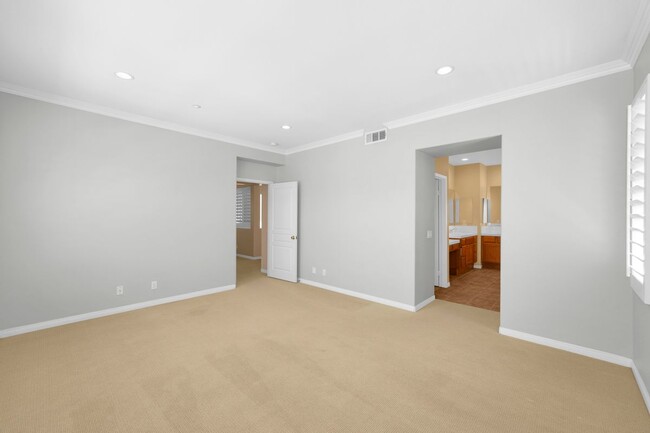Building Photo - 16826 Pembrook Ln