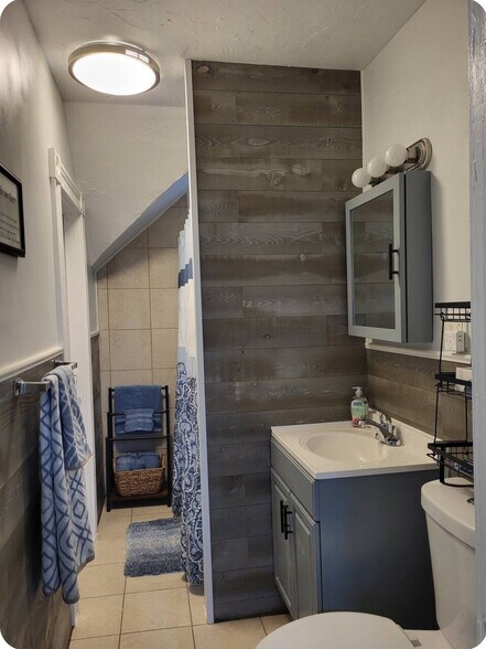 Building Photo - 9 Reeves St