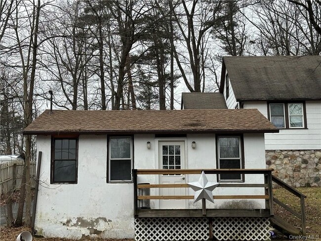 Building Photo - 55-57 Burlingham Rd