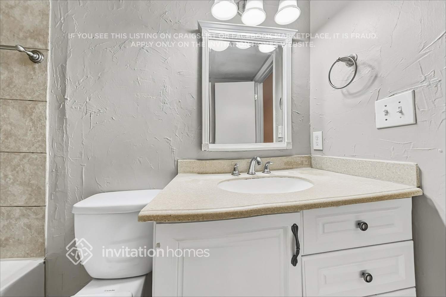 Building Photo - 2636 Allyn Way NW