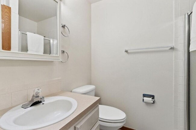 Building Photo - 4243 Pin Oak Dr