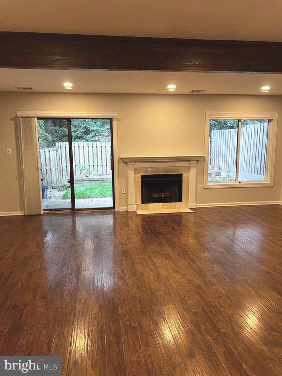 Building Photo - 2312 Glade Bank Way
