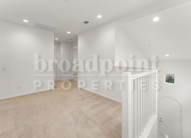 Building Photo - 1190 Via Candelas