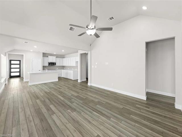 Building Photo - 223 Fairmont Dr