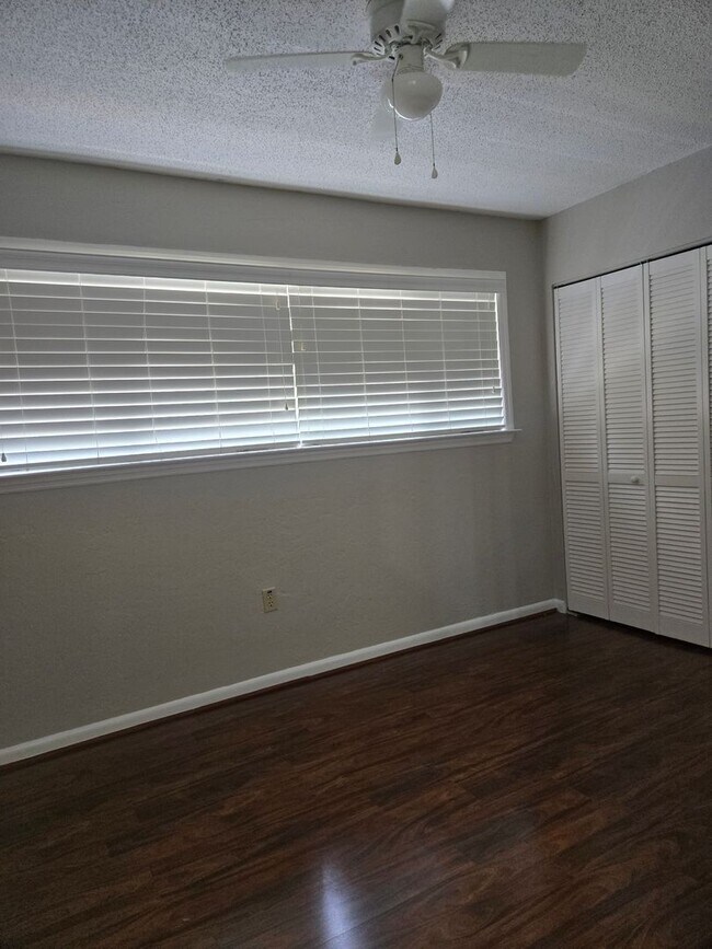 Building Photo - Charming 2-bedroom, 1.5-bath in the desirable Bellamy Forge