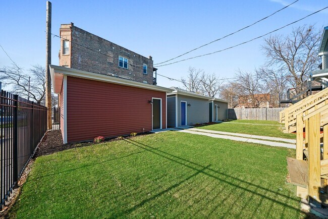 Building Photo - 6556 S Evans Ave