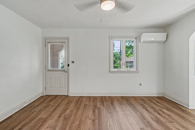 Building Photo - Winter Duplex - VPM215153W-4