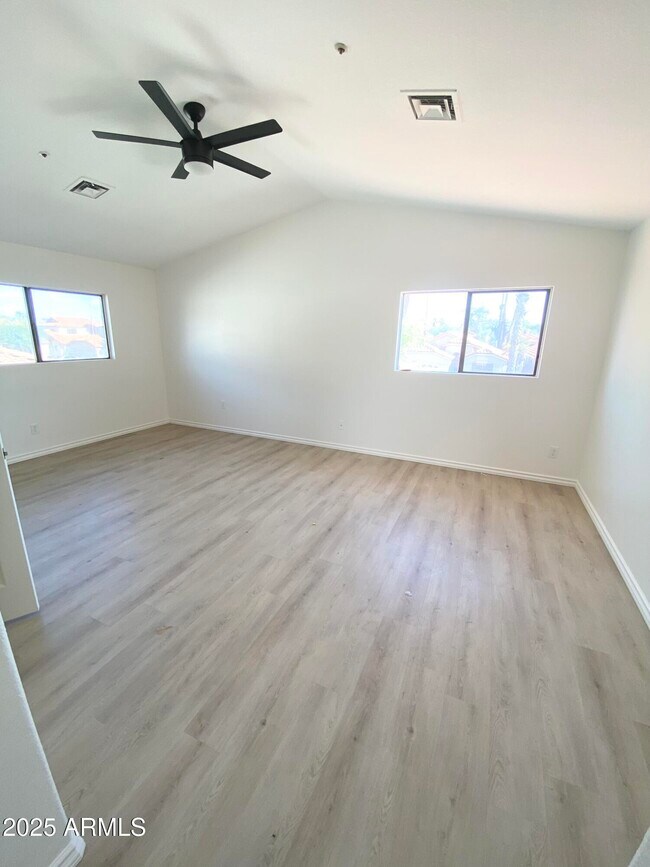 Building Photo - 8884 E Aster Dr
