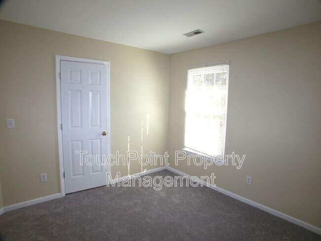 Building Photo - 6532 Outerbridge Lane