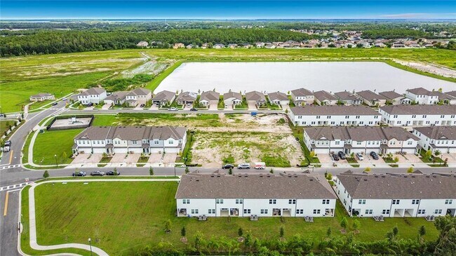 Building Photo - 2542 Grey Hawk Dr