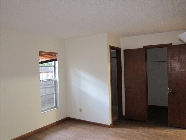 Building Photo - 1209 SW 80th Dr