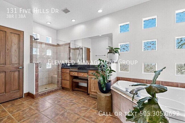 Building Photo - 131 Five Hls Dr