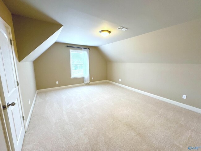 Building Photo - 126 Windridge Way SW