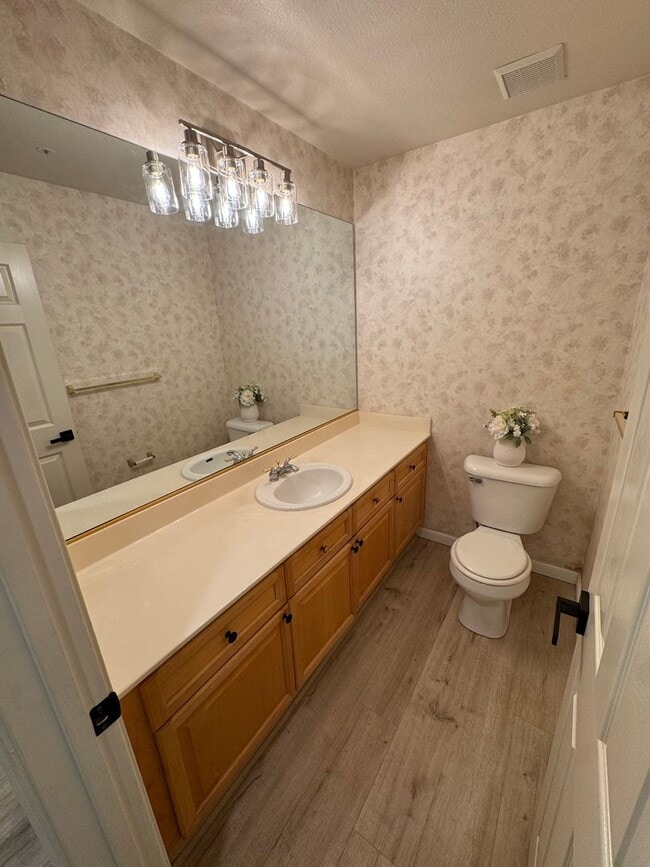 Building Photo - Quiet and Inviting Moller Ranch 3BD/2.5BA Single-Family Home!