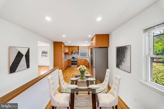 Building Photo - 7411 Tillman Dr