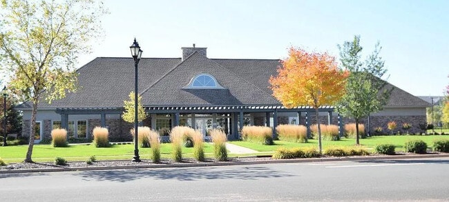 Building Photo - 5085 French Dr N