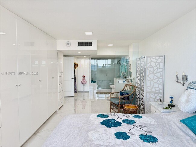 Building Photo - 3180 S Ocean Dr