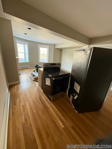 Building Photo - 1742 Washington St