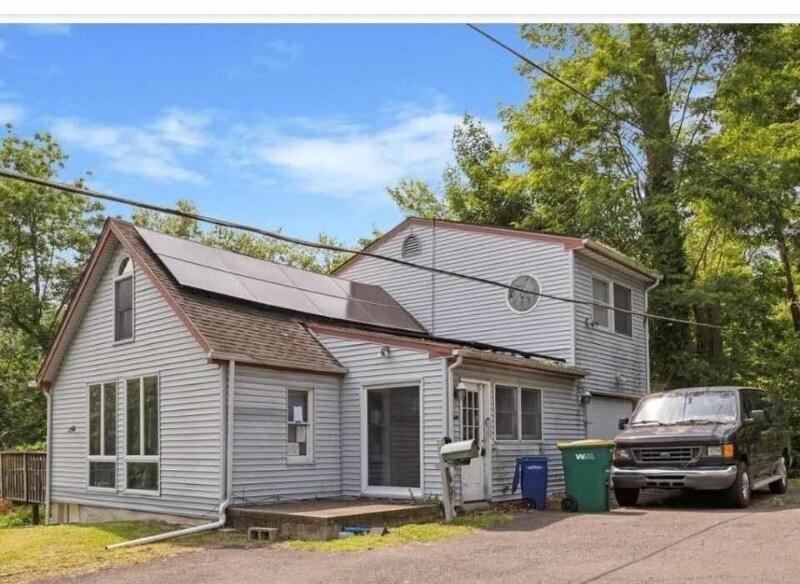 Building Photo - 260 Wisteria Ave