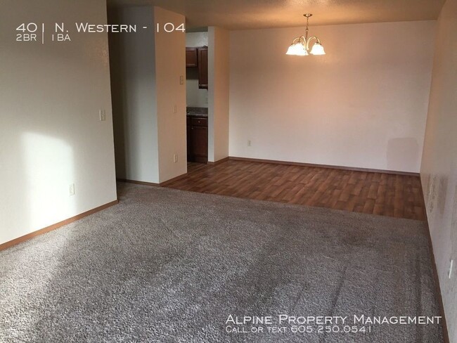Building Photo - 401 N Western Ave
