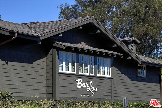 Building Photo - 1220 Coast Village Rd