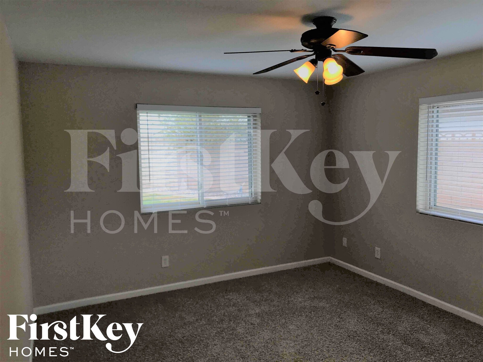 Building Photo - 4149 W Shangri La Rd