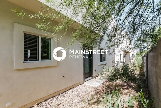 Building Photo - 3 Bedroom Pet-Friendly Home in Phoenix, AZ...