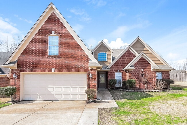Building Photo - 703 Timber Creek S