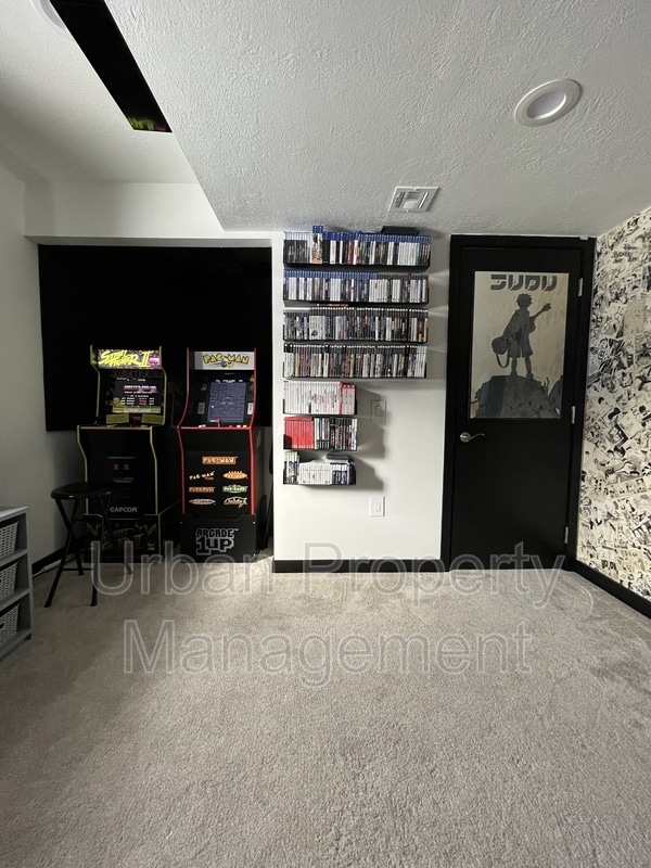 Building Photo - 734 W 2220 N