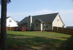 Building Photo - Amazing home with awesome back yard!