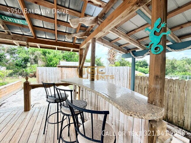 Building Photo - 3950 Baldwin Dr
