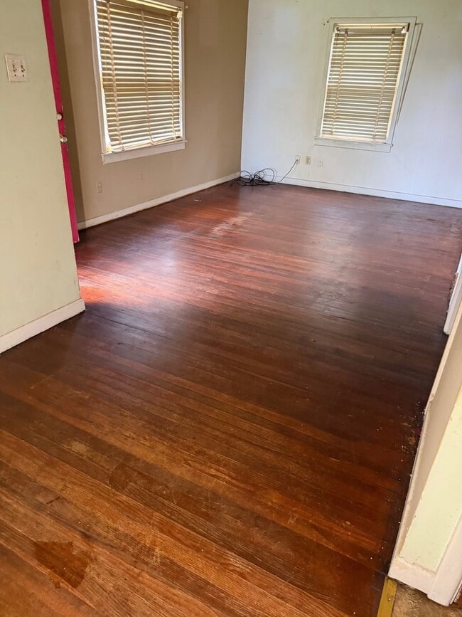 Building Photo - 3019 W Collin St.