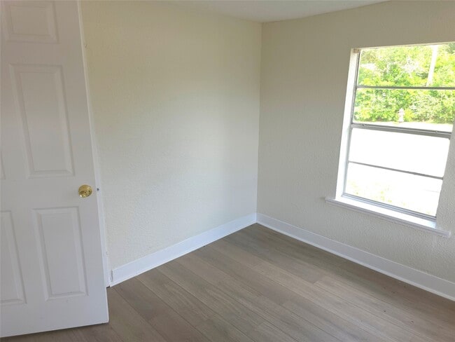 Building Photo - 2204 State Hwy 3