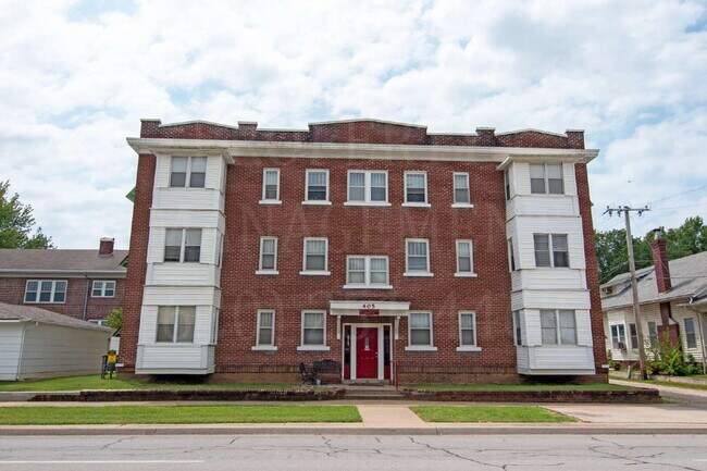 Building Photo - Studio Apartment - All Bills Paid