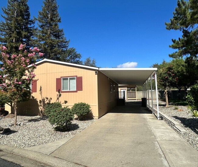 Building Photo - 14750 Cardoza Ct