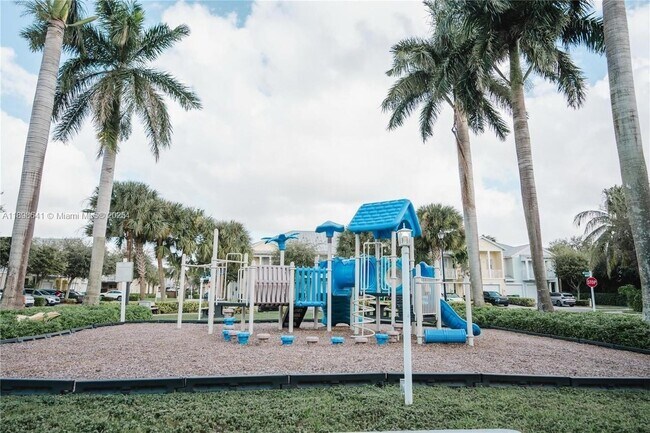Building Photo - 7406 NW 108th Path