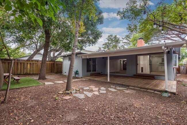 Building Photo - 726 14th Avenue-