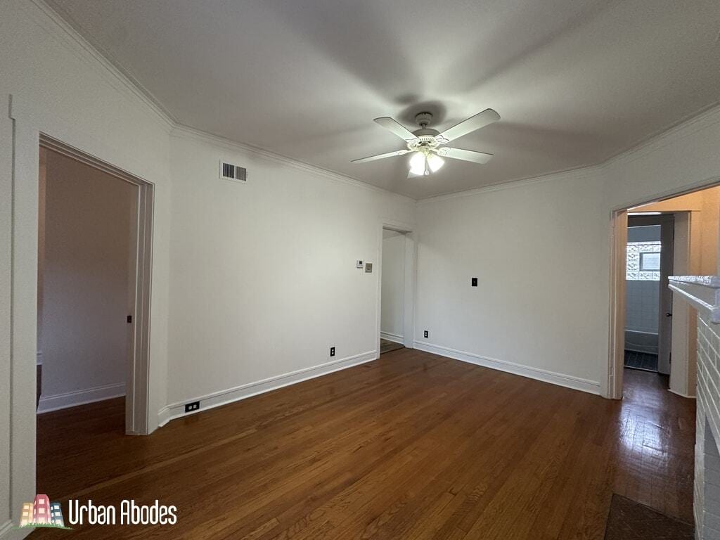 Building Photo - 3722 N Sheffield Ave