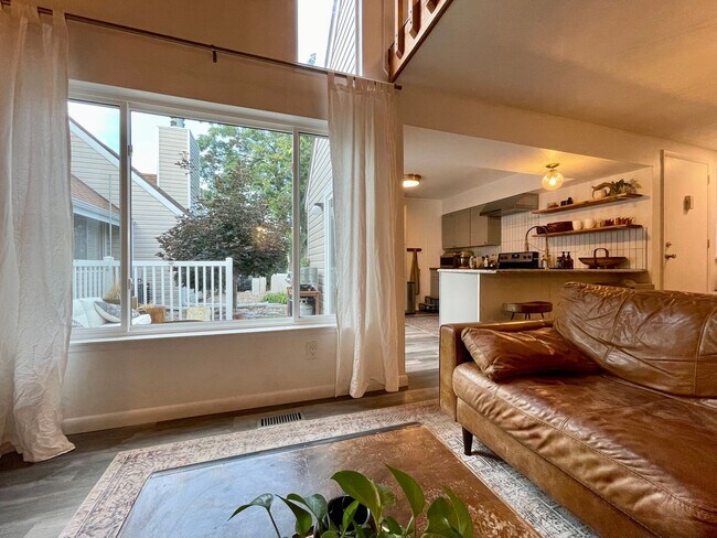 Building Photo - Spacious 2bed/2bath Condo in Aurora