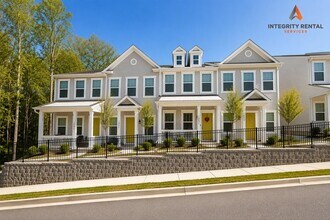 Building Photo - 2Bd/2.5ba Townhome for Rent Near Downtown Mooresville - ASK ABOUT OUR LEASING SPECIAL