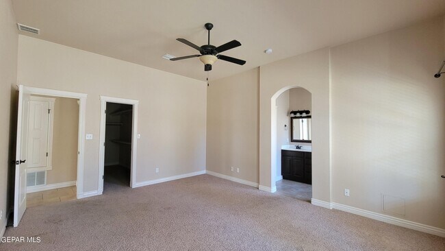 Building Photo - 11512 Porfirio Payan Dr