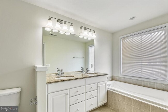 Building Photo - 14855 Potomac Branch Dr