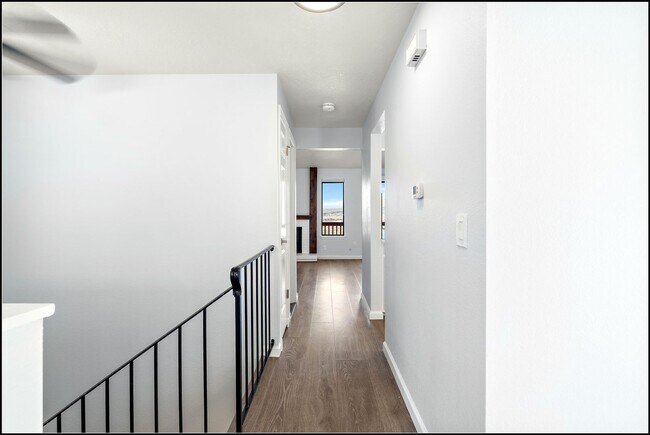 Building Photo - EAST2746