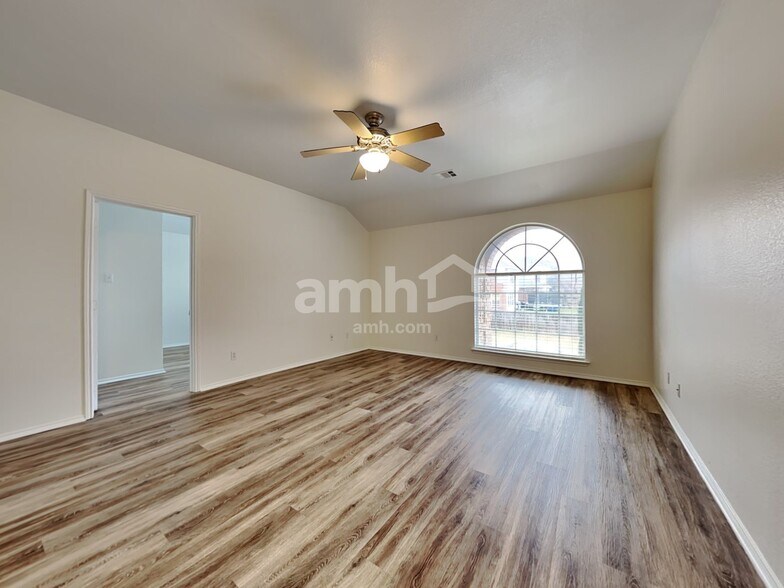 Building Photo - 312 Pepperwood Trl